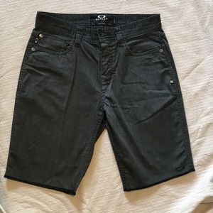 Oakley shorts sz 31